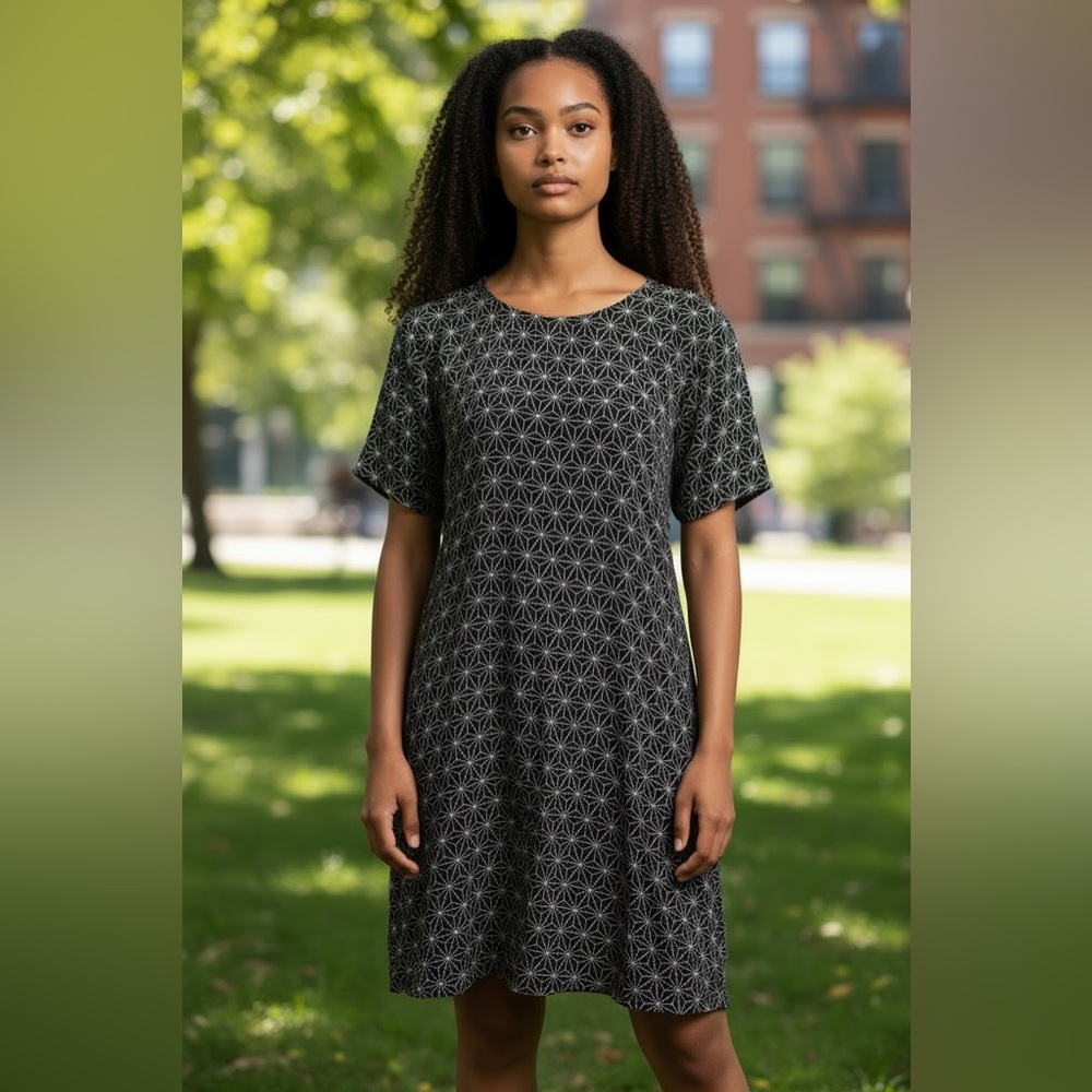 H&M Black Geometric Mini Dress